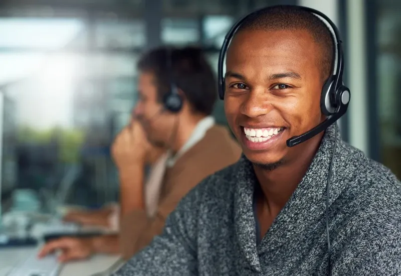 call-centre-agent-working-image